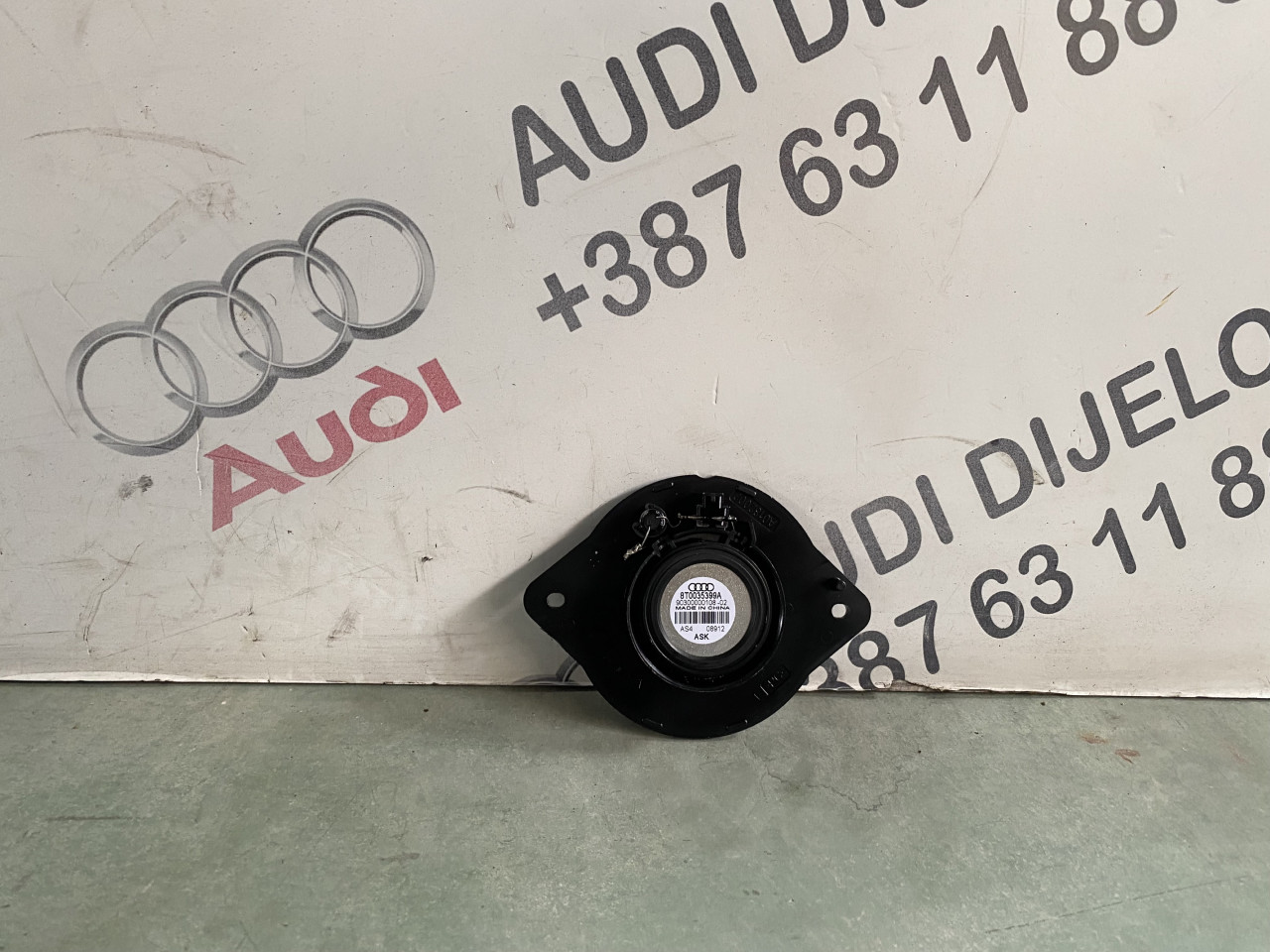A4 zvucnik 8t0045399a 2014g 028