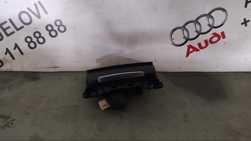 A4 B8.5 pepeljara pepelnica 8k0857951c 2014g 040