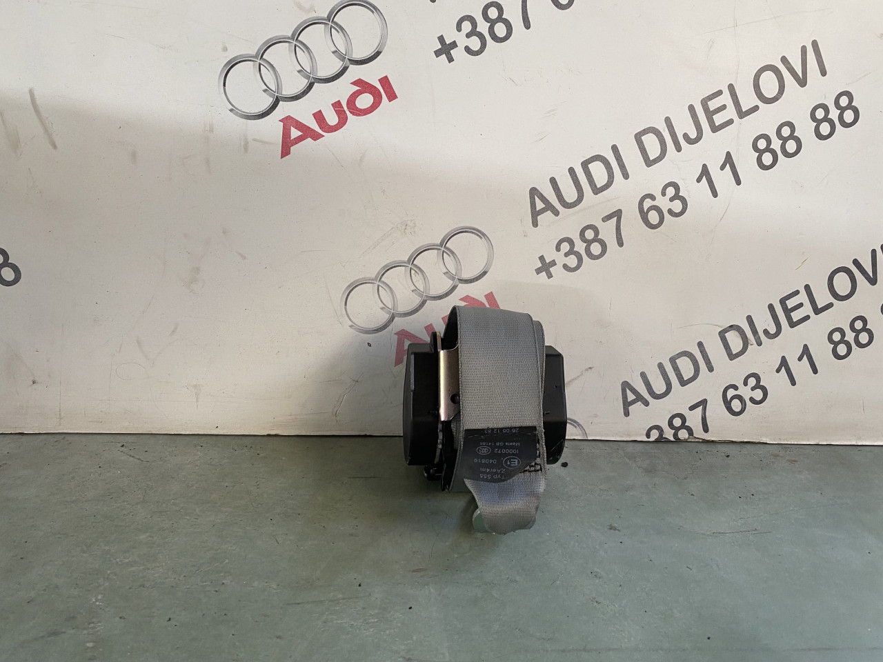A4 sigurnosni pojas zadnji desni 8k0857805q 2014g 028