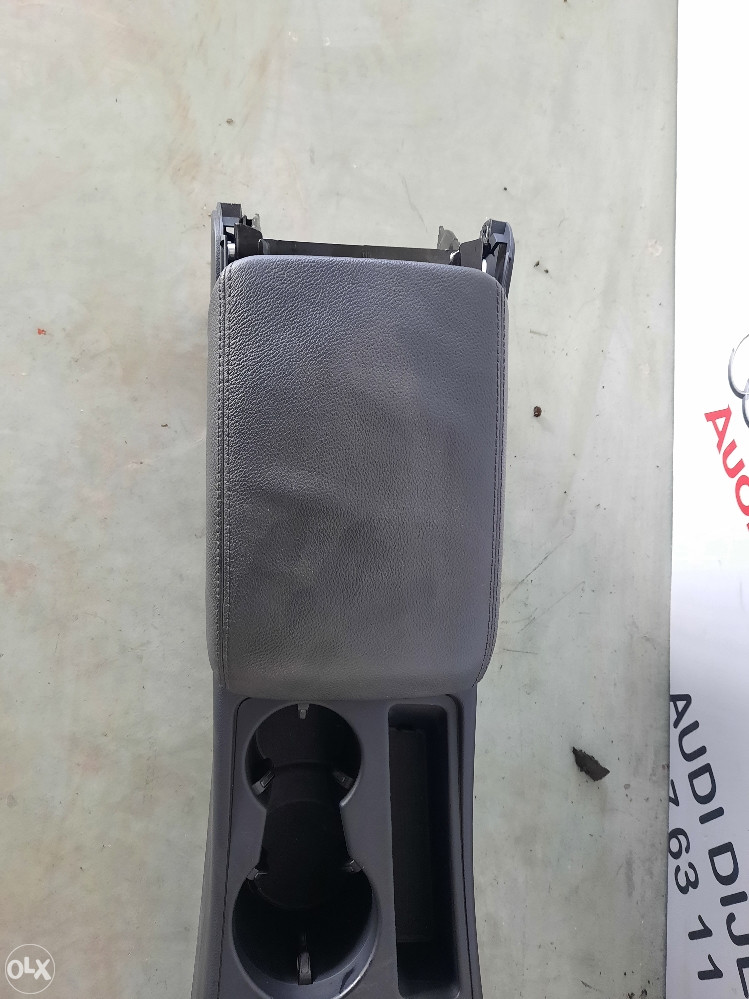 A5 centralna konzola 8k0863244a