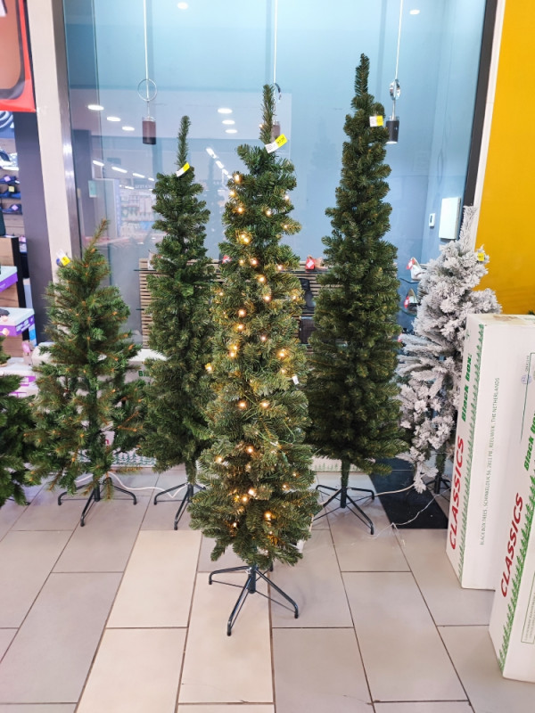 BOR JELKA BOZICNA NOVOGODIŠNJA UKRAS