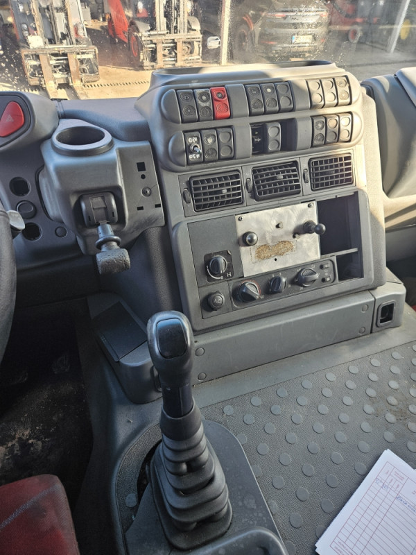 Kamion vucna služba - IVECO STRALIS 350 - HM Music doo
