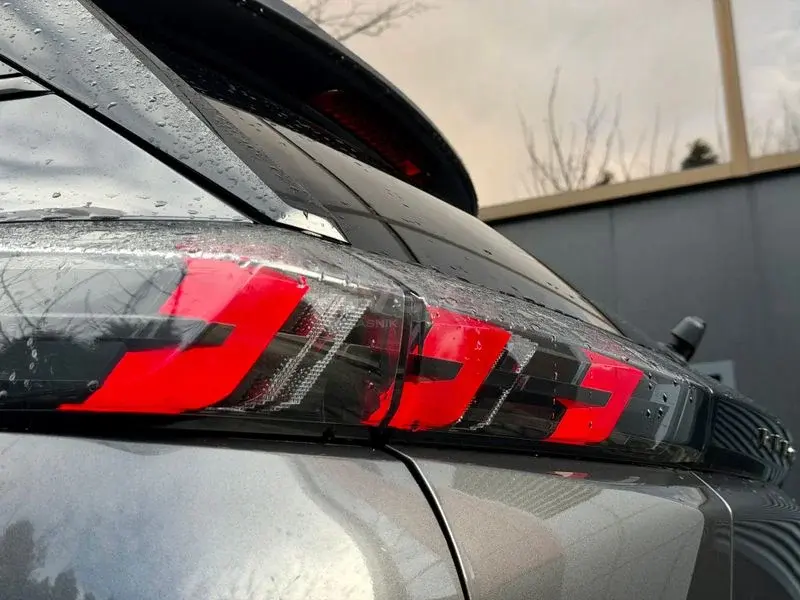 Peugeot 2008 1.5 BlueHDI Allure Sport