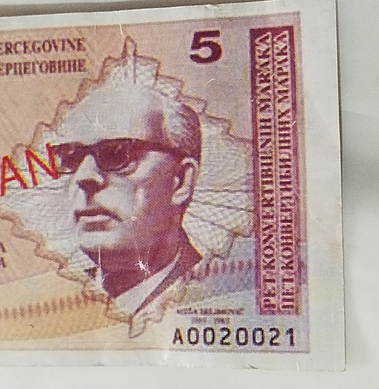 Pet 5 KM konvertibilnih maraka nevažeća novčanica