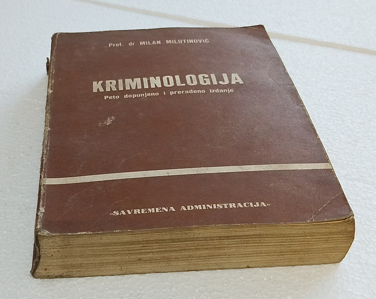 Kriminologija Milan Milutinović knjiga udžbenik