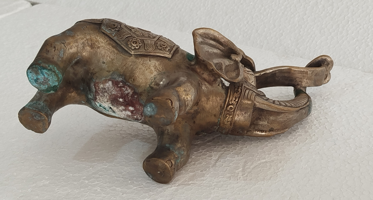 SLON figura skulptura metalna stara Feng Shui