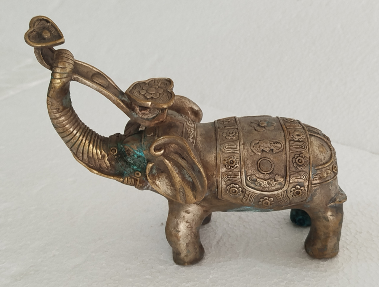 SLON figura skulptura metalna stara Feng Shui