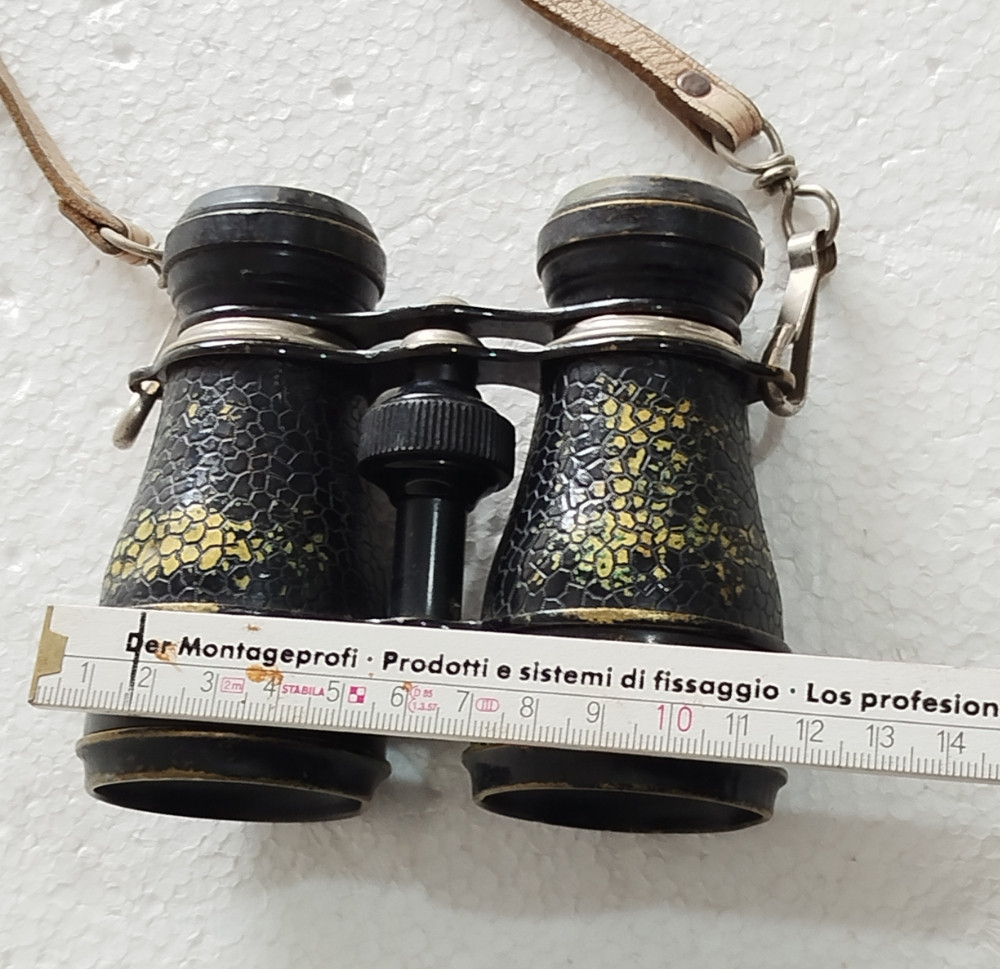 Starinski dvogled binokular antikvitet sa kožnim kaišem
