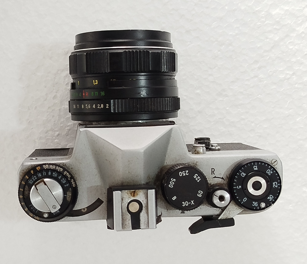 Zenit ET analogni fotoaparat Helios 44M-4 objektiv vintage