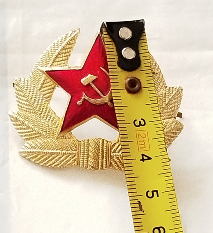 Sovjetska značka za kapu Crvena zvijezda srp i čekić original