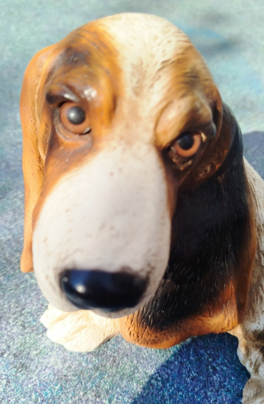 Figura psa Baset Basset Hound dekorativna keramička/resin figura
