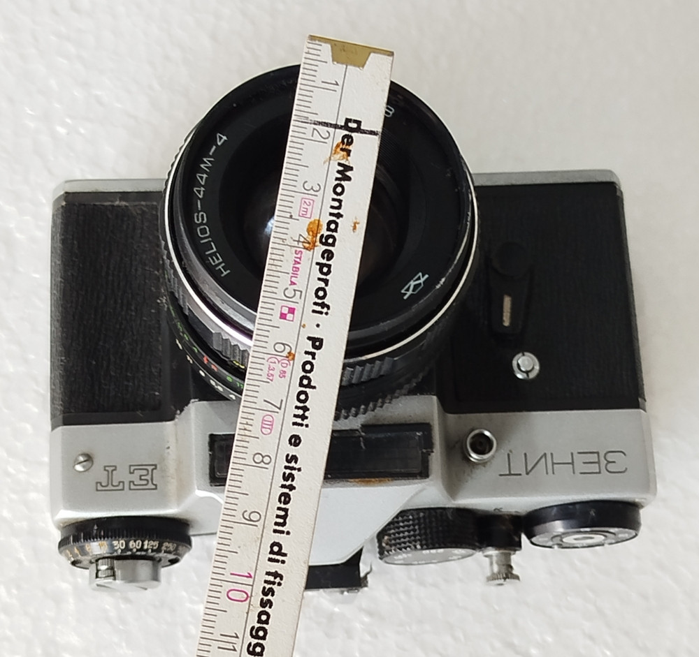 Zenit ET analogni fotoaparat Helios 44M-4 objektiv vintage