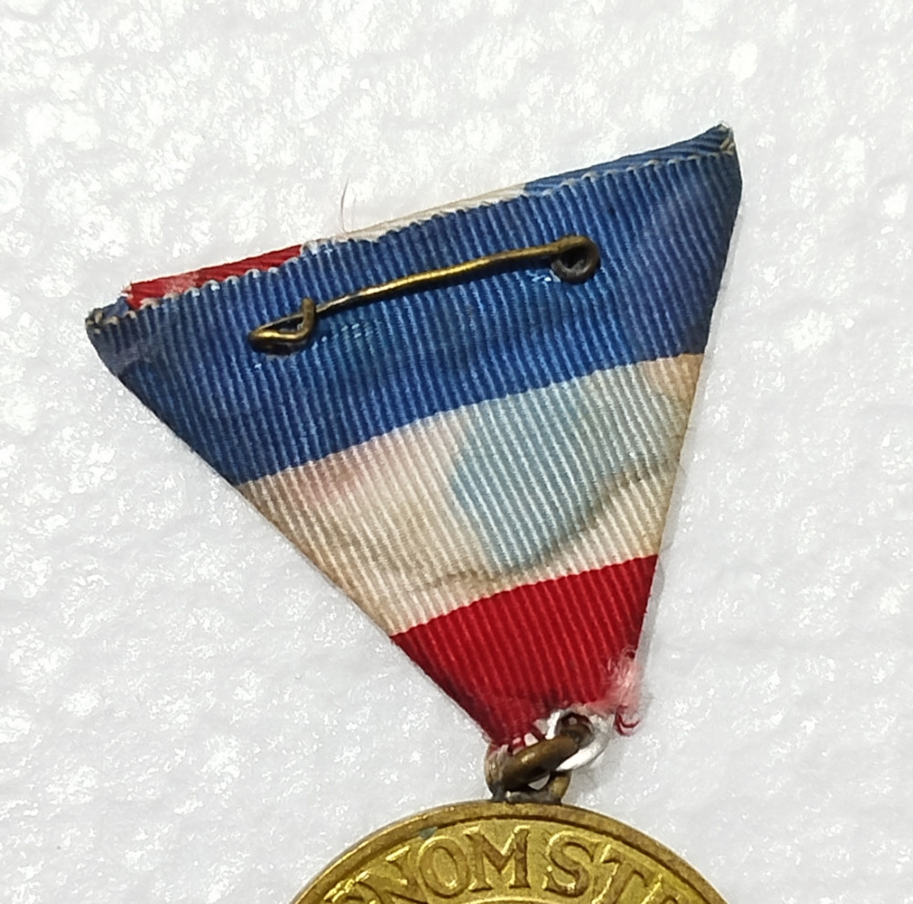Jugoslovenska medalja Za odličnog strelca vojna značka