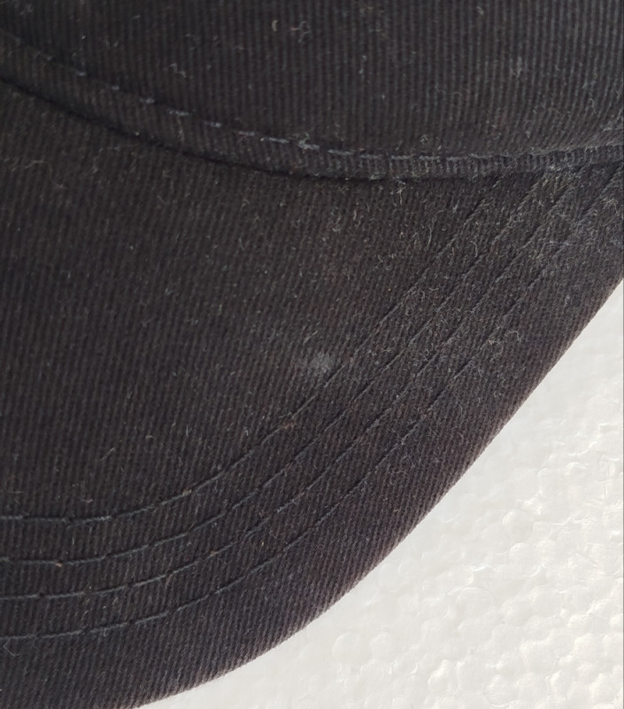 MOSCHINO kačket kapa logo amblem