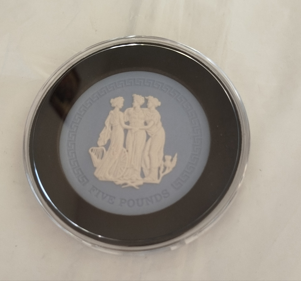 Wedgwood Jasperware keramika kovanica 5 funti 2018