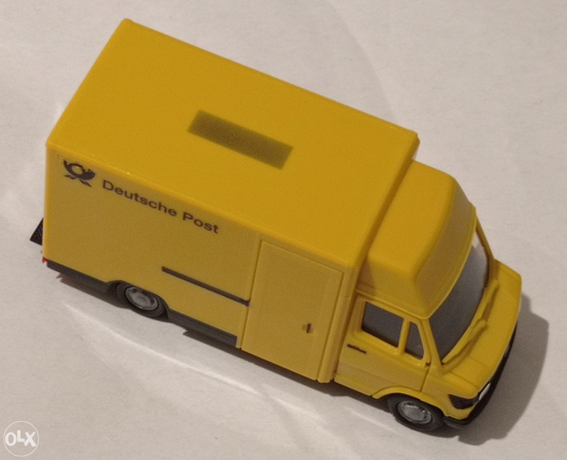 HERPA Mercedes Benz 207 D kamion model Deutsche post