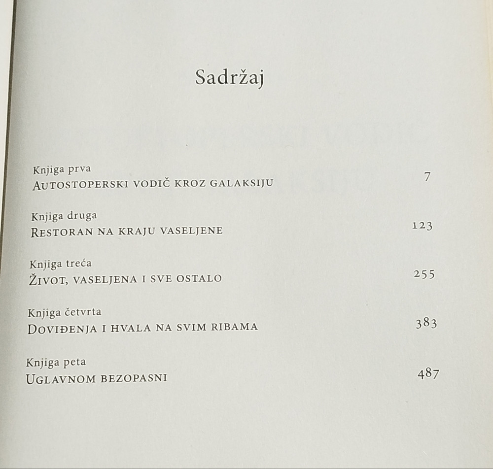 Autostoperski vodič kroz galaksiju Daglas Adams kultna knjiga