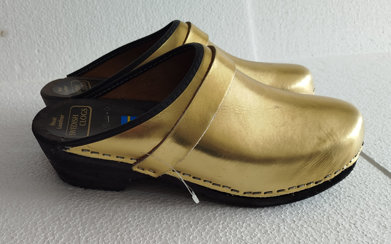 Klompe švedske Swedish Clogs prava koža broj 39