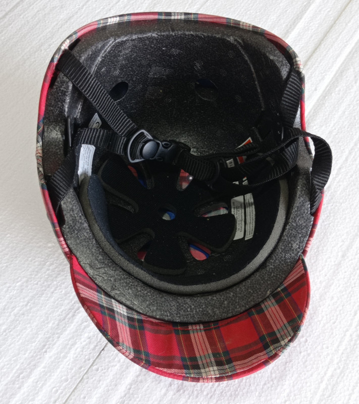 LAZER HELMETS kaciga markirana šljem jahanje