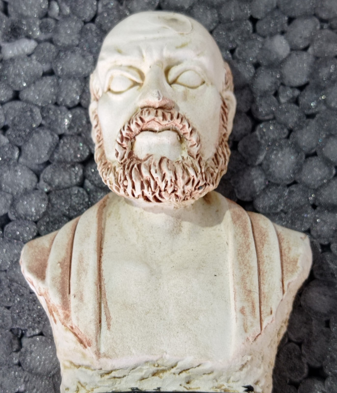 HIPOKRAT statua mala figura suvenir Hippocrates
