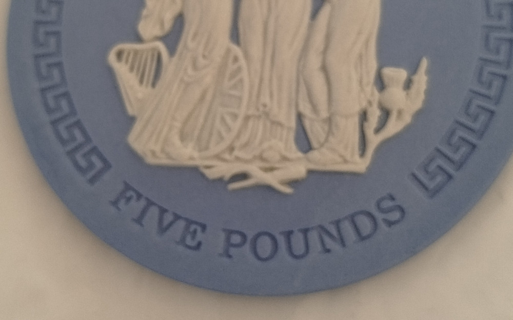 Wedgwood Jasperware keramika kovanica 5 funti 2018