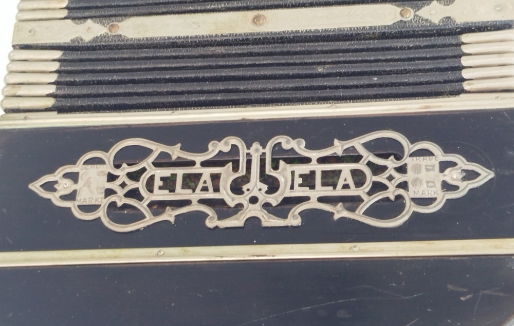 ELA ELA BANDONEON stara harmonika ORIGINALNI KOFER antika raritet