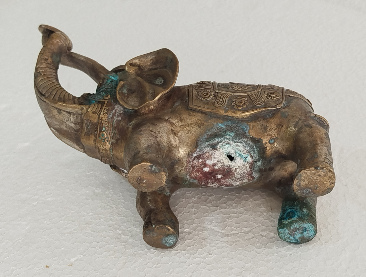 SLON figura skulptura metalna stara Feng Shui
