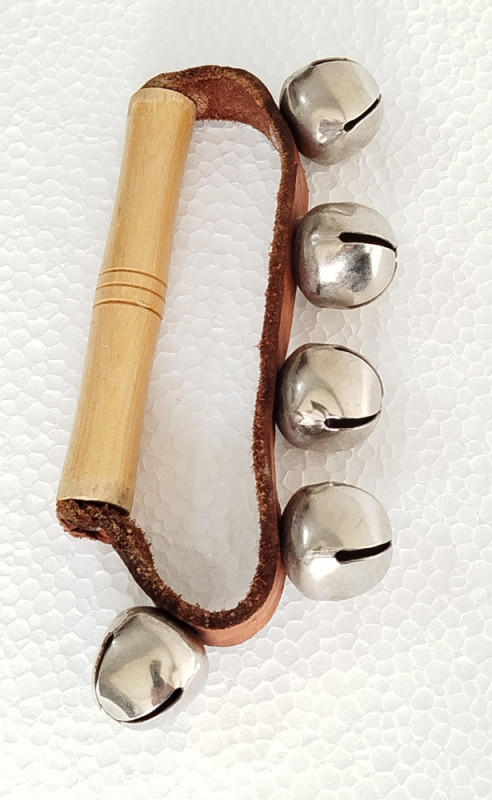 Muzička zvečka vintage ritmička zvona tamburina