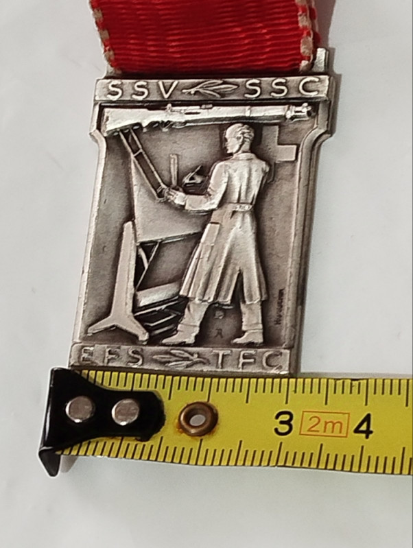 Švajcarska medalja orden stari 1960 Švajcarac obavlja težak rad