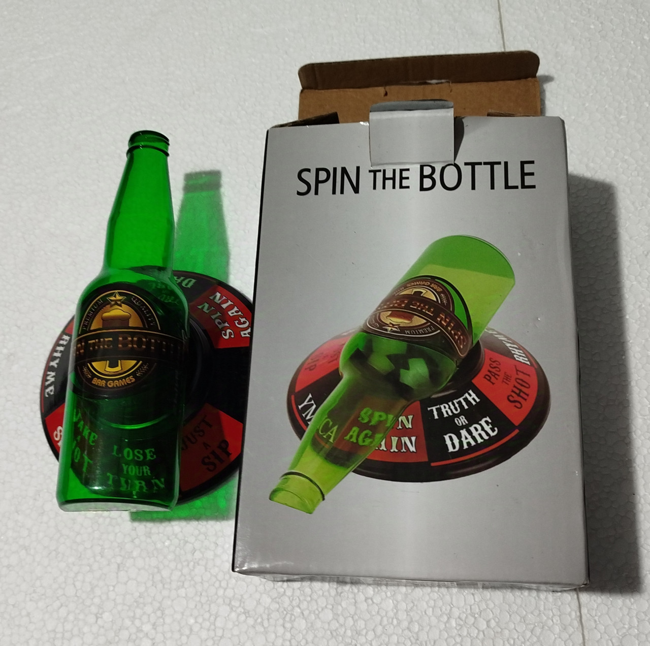 Spin the Bottle Zavrti bocu flašu društvena igra