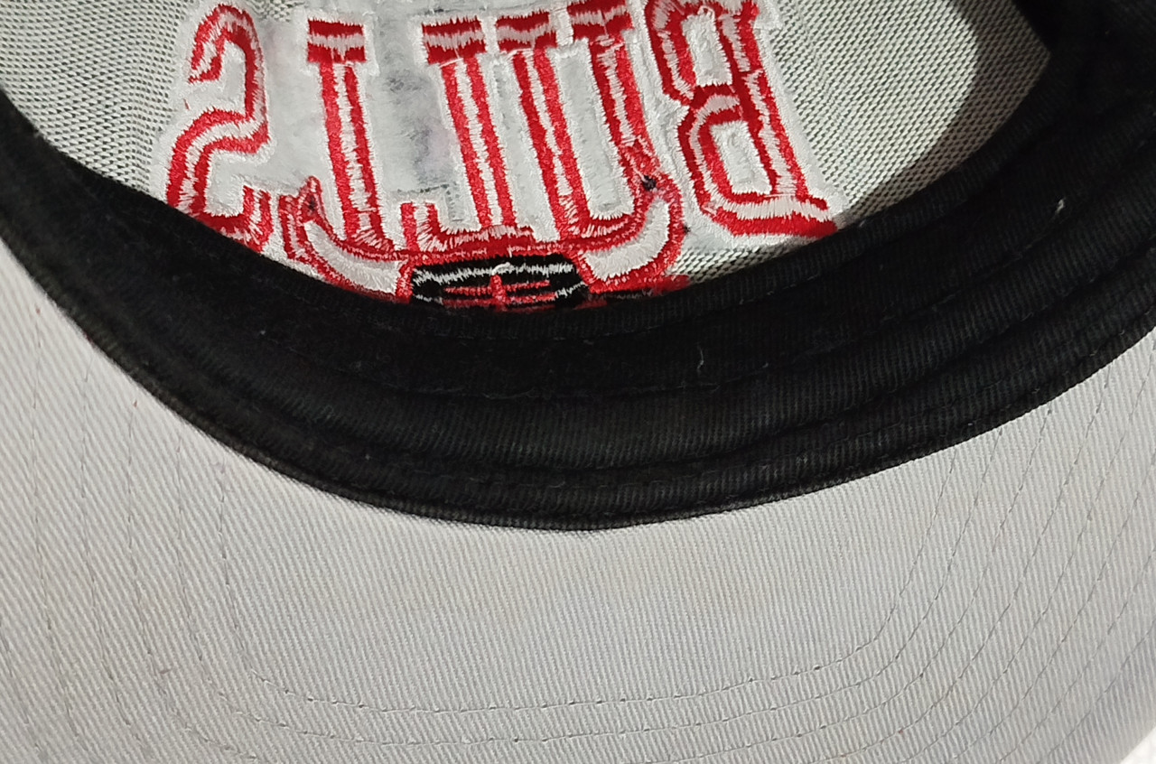 Kačket Kapa Chicago Bulls NBA Mitchell & Ness