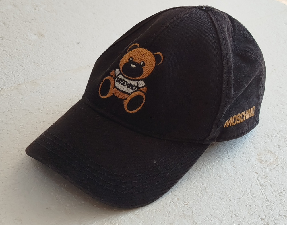 MOSCHINO kačket kapa logo amblem