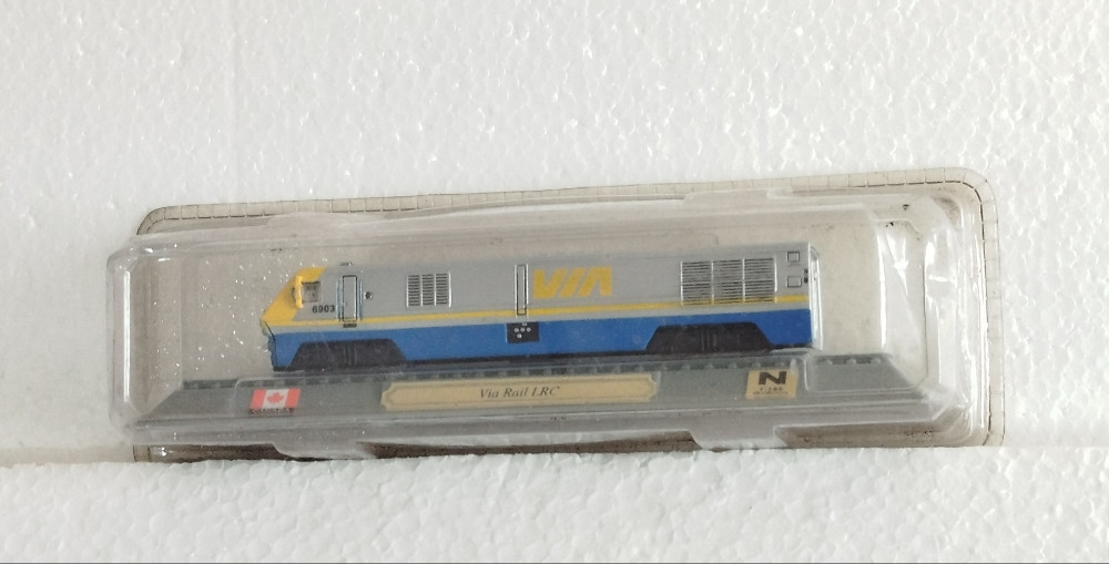 Maketa voza VIA Rail LRC 1:160 rijedak kolekcionarski primjerak