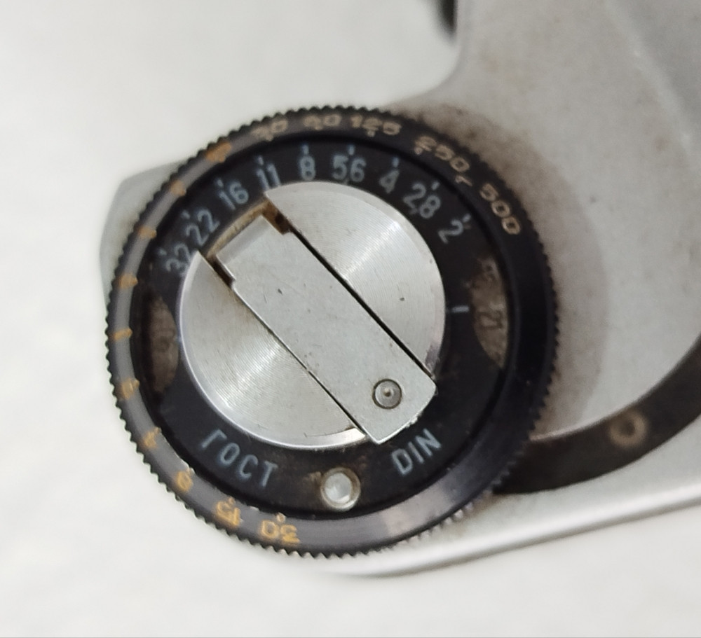 Zenit ET analogni fotoaparat Helios 44M-4 objektiv vintage
