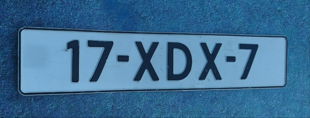 Registarske tablice različite strane dekoracija kolekcionarske