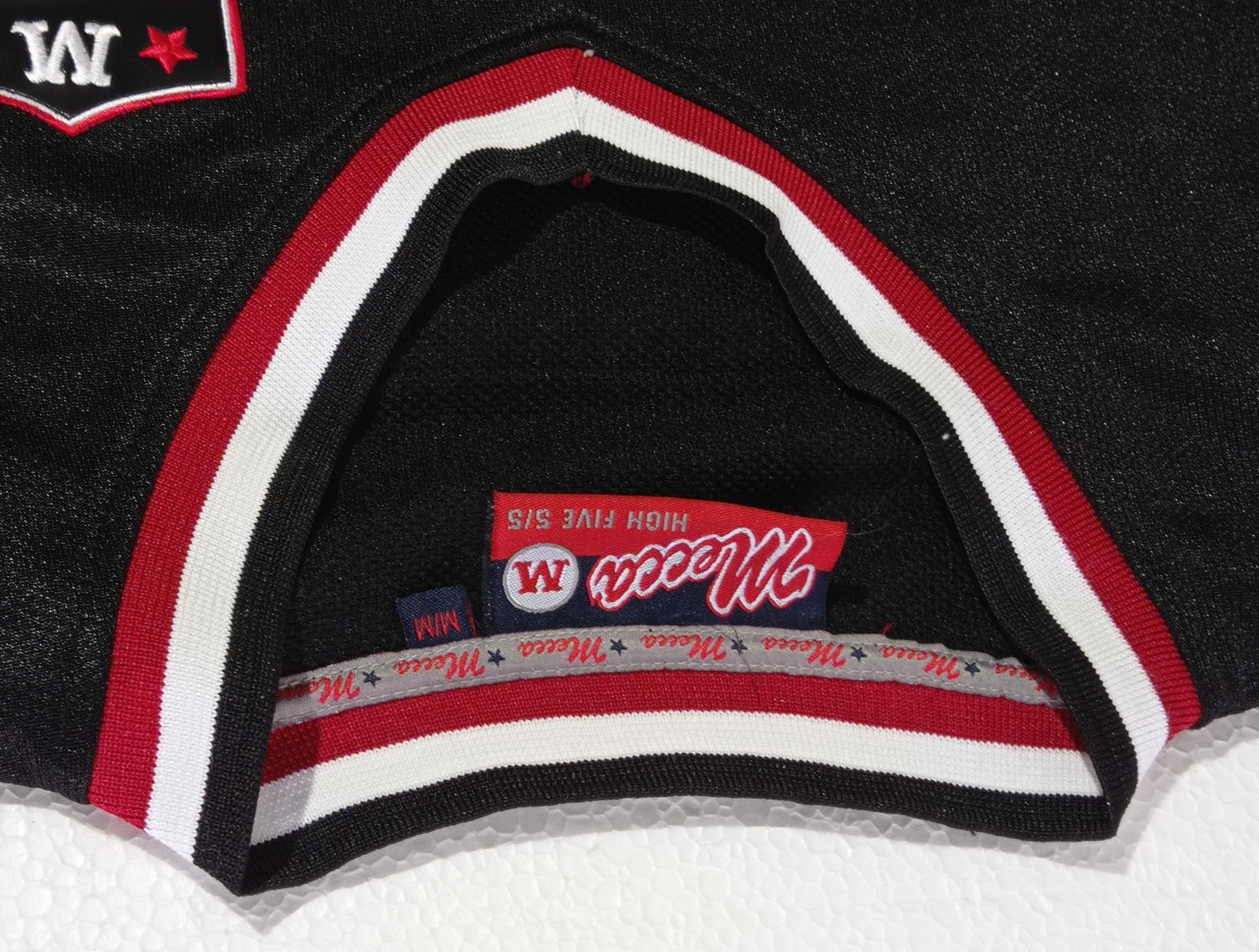MECCA Athletics majica Hi Five dres Hip hop broj 8