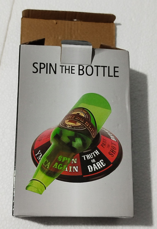 Spin the Bottle Zavrti bocu flašu društvena igra