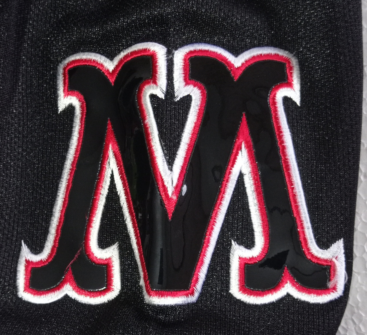 MECCA Athletics majica Hi Five dres Hip hop broj 8