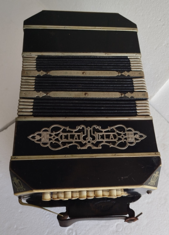 ELA ELA BANDONEON stara harmonika ORIGINALNI KOFER antika raritet