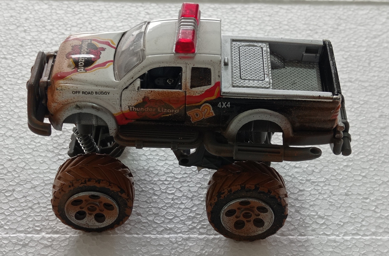 Dickie Toys Thunder Lizard džip maketa igračka auto