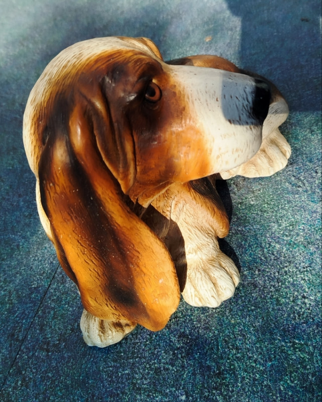 Figura psa Baset Basset Hound dekorativna keramička/resin figura