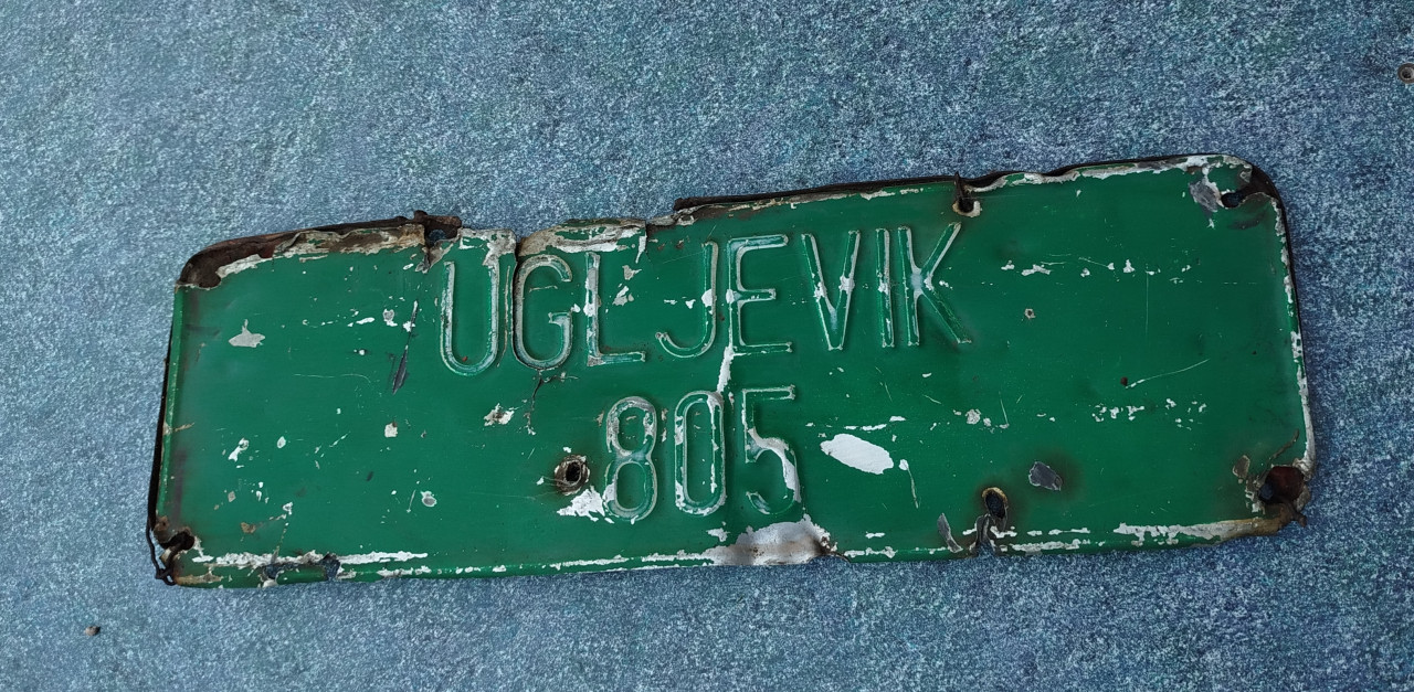 Stare registarske tablice vintage kolekcionarski primjerci dekor