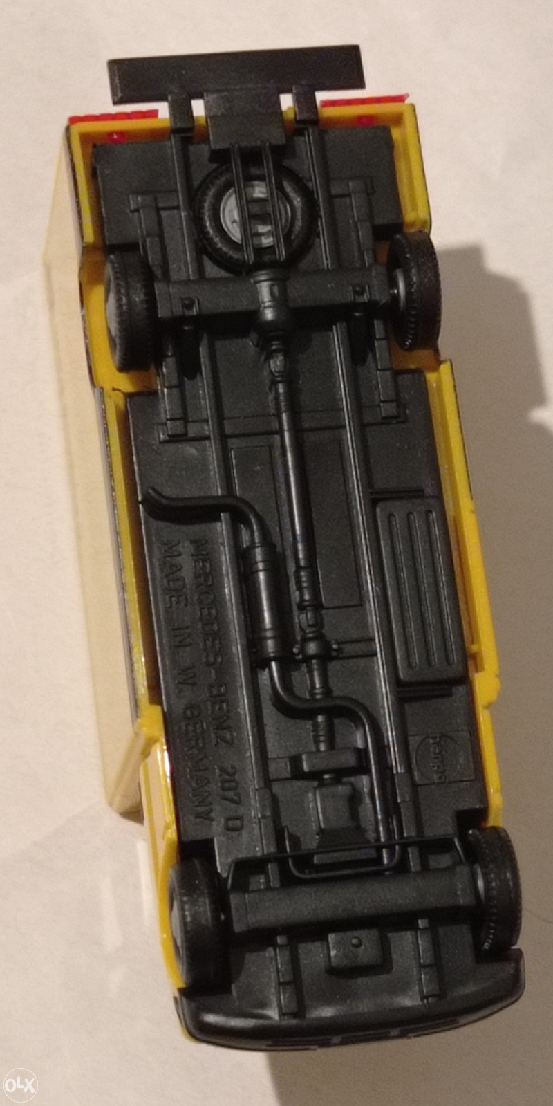 HERPA Mercedes Benz 207 D kamion model Deutsche post
