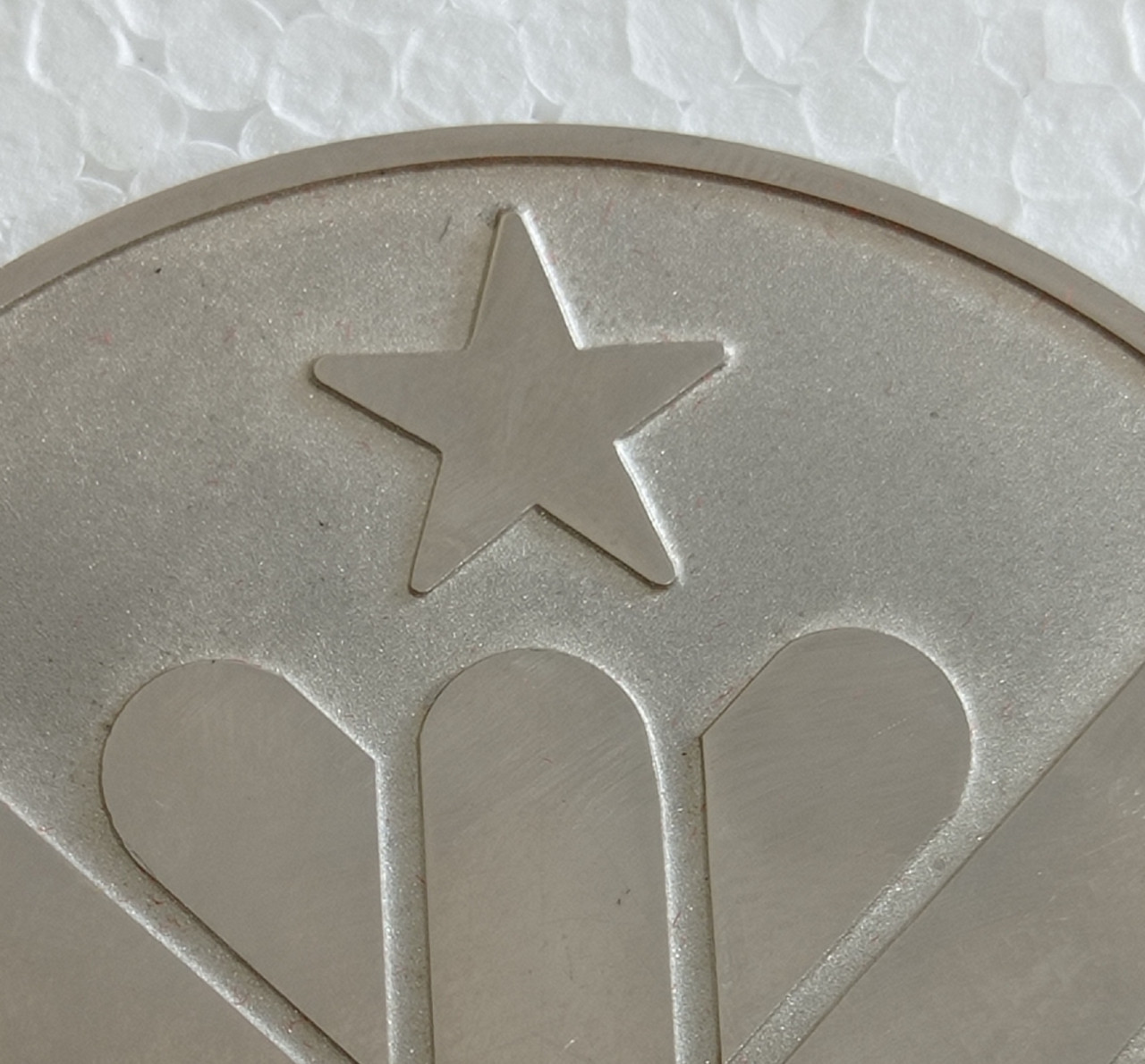 SSRN BiH Plaketa i Značka u kutiji staro priznanje SFRJ