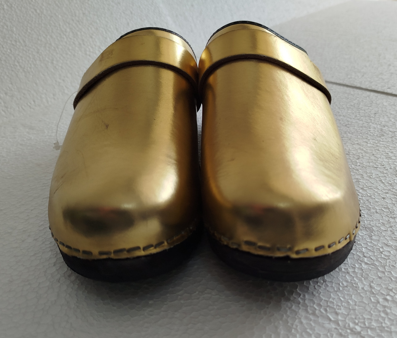 Klompe švedske Swedish Clogs prava koža broj 39