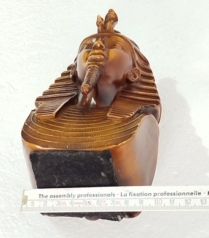Tutankamon faraon Stari Egipat figura mala skulptura