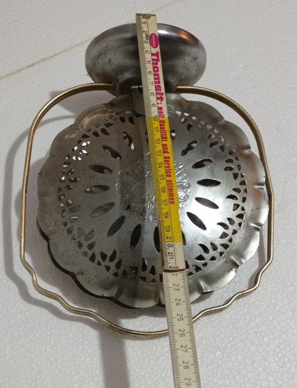 POSLUŽAVNIK metalni vintage pladanj stari dekoracija