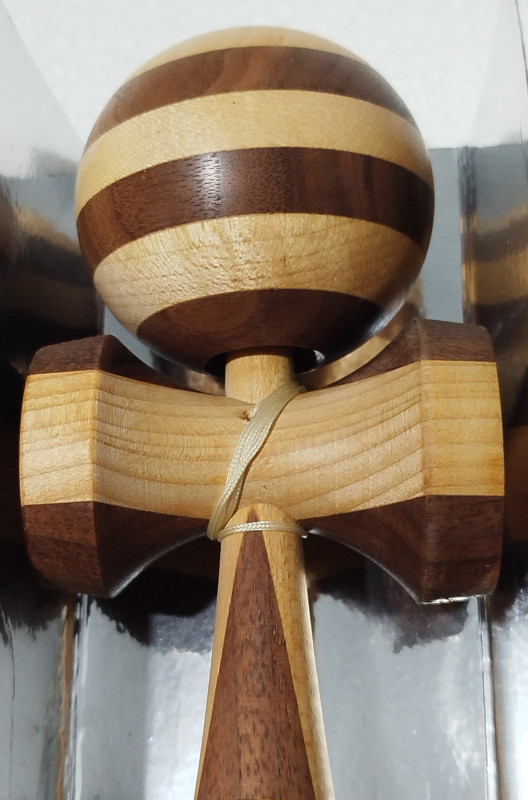 Kendama Krom Deluxe tradicionalna japanska igra