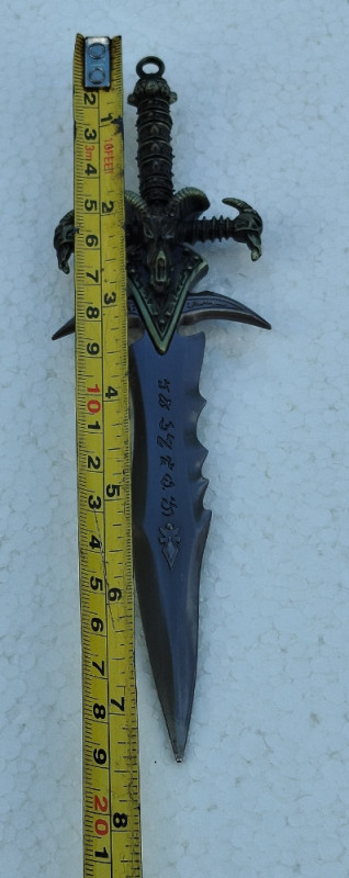 World of Warcraft Frostmourne Mač mini replika u futroli