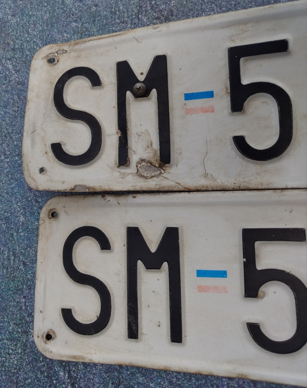 Stare registarske tablice vintage kolekcionarski primjerci dekor